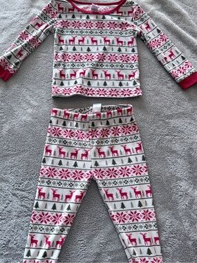 Modern Kids Size 4T Holiday Pajamas | Red Fair Isle Reindeer 2-Piece Sleep Set
